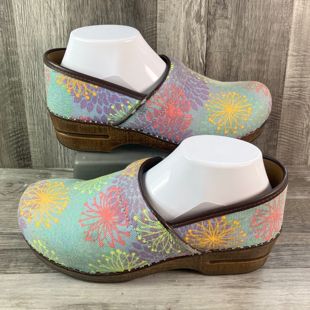 Dansko Professional Vegan Clogs Multicolored Floral Textile Shoes Womens 40